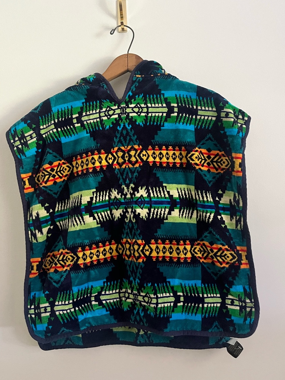 Pendleton Terry Cloth Aztec Print Hooded Poncho - Picture 2 of 5